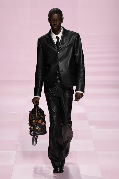 Look 63